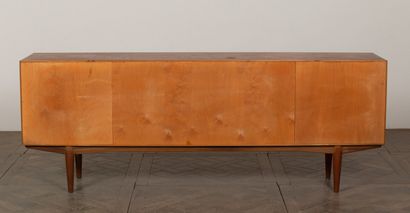 null Rolf RASTAD and Adolf RELLING, for Gustave BAHUS.
Tom, circa 1960.
Teak sideboard...