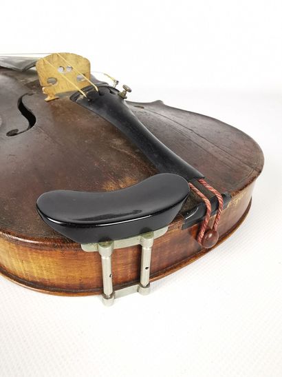 null Violin by MANSUY made in Mirecourt around 1820/1830, marked Mansuy.
Various...