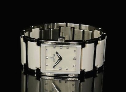 null FESTINA.
Montre de bracelet de femme en métal argenté.
L_ 2.4 cm, pour le b...