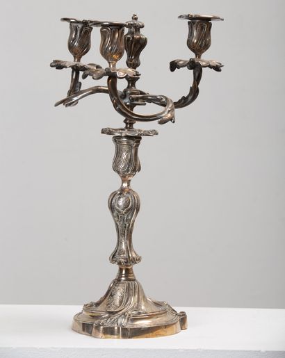 null Pair of silver plated bronze candelabras with three lights.
XVIIIth century.
H_42,5...