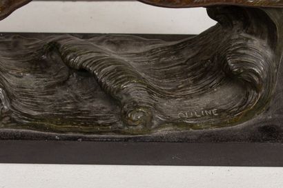 null Alexandre OULINE (1918-1940).
La mouette. 
Sculpture en bronze à patine brune....