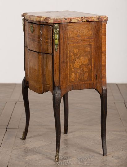 null Chest of drawers in marquetry of wood veneer, opening to two drawers.
It rests...