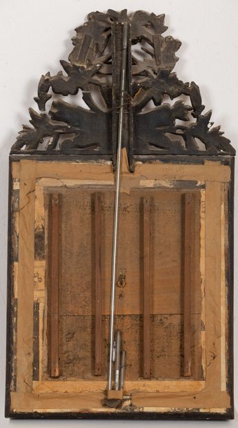 null Barometer with pediment in wood and stucco gilded and black lacquered
Restoration...