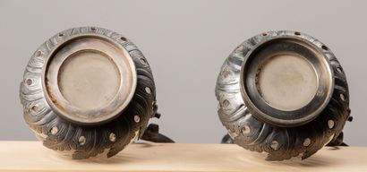 null Pair of molded glass ewers, silver plated metal mountings.
Around 1900.
H_27.5...