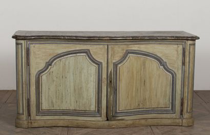 null Large low sideboard, in the shape of a hunting sideboard, in molded wood with...