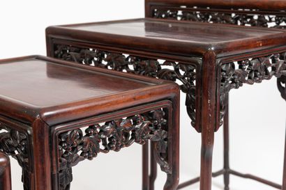 null CHINA, first half of the 20th century. 
Suite of four nesting tables in carved...