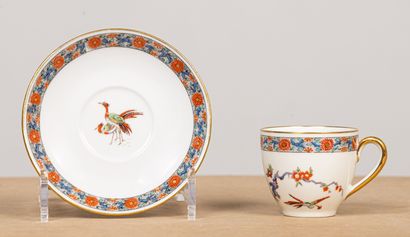 null BERNARDAUD in LIMOGES.
Porcelain dessert, tea and coffee set, with Kakiemon...