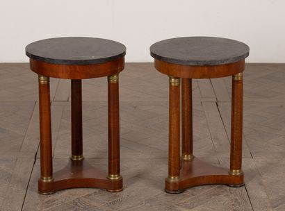 null Pair of mahogany and mahogany veneer pedestals.
Grey marble top Sainte Anne.
Empire...
