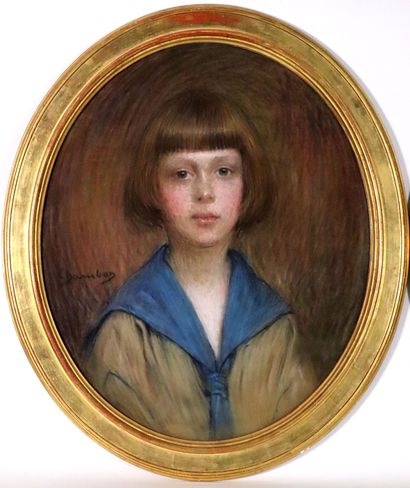 null CHAMBON, circa 1920. 
Portrait of a woman and a girl with fringe. 
Pair of oval...
