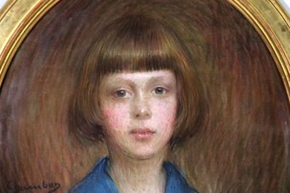 null CHAMBON, circa 1920. 
Portrait of a woman and a girl with fringe. 
Pair of oval...