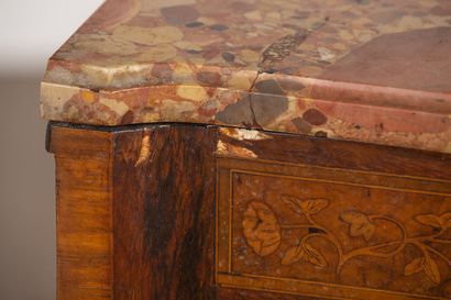 null Chest of drawers in marquetry of wood veneer, opening to two drawers.
It rests...