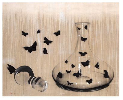 null Thierry BISCH (1953). 
Carafe et papillons noirs. 
Techniques mixtes sur toile,...