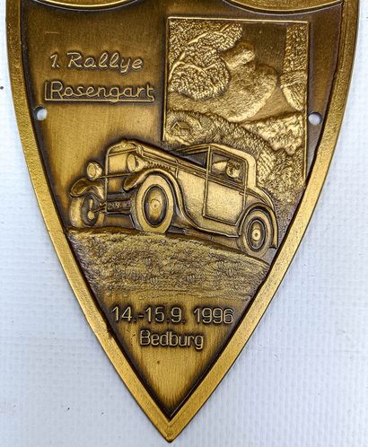 null Plaque en bronze du 1er Rallye ROSENGART du 14-15.9 1996 à BEDBURG.
H_11.5 cm...
