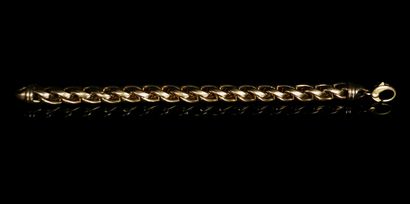 null Bracelet en or jaune à maille torsadée.
L_18 cm.
29.73 grammes, 18K, 750°/0...