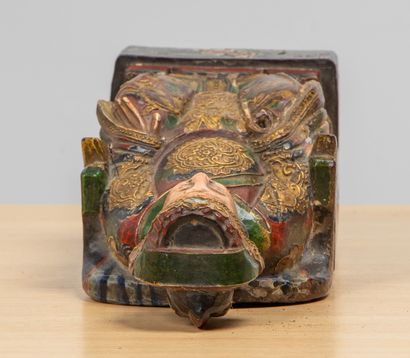 null CHINA
Carved and stuccoed wooden mandarin, polychrome
Second half of the 19th...
