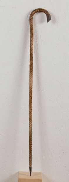 null Cane in woven and knotted rush.
L_97 cm