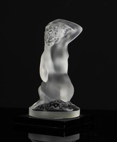 null LALIQUE France.
Floréal.
Statuette in satin-finish molded-pressed glass, on...