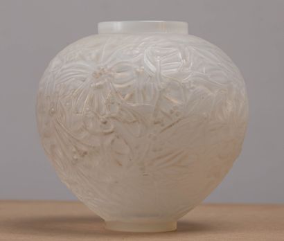 null R LALIQUE FRANCE.
Mistletoe vase in satin-finish pressed white glass.
Signed...