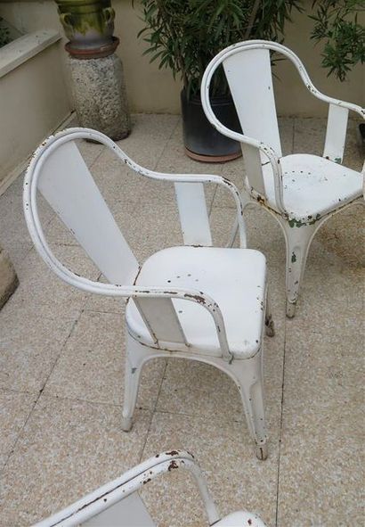 Mobilier et objets d'art TOLIX, Xavier Pauchard Suite de huit fauteuils en tôle emboutie...