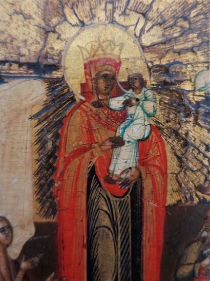 null RUSSIE La Sainte Vierge tenant l'enfant Jésus, entourée de deux anges déroulant...