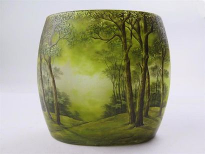 null DAUM à Nancy 

Paysage en automne

Vase lenticulaire de forme méplat

Épreuve...