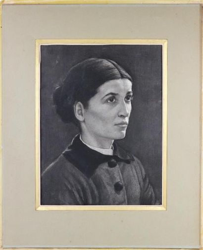 null Ecole française vers 1900.

Portrait de femme.

Dessin au crayon et fusain.

Signé...