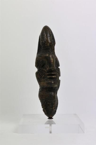 null GHENO Luigi.

Totem.

Bronze.

H_23 cm. 