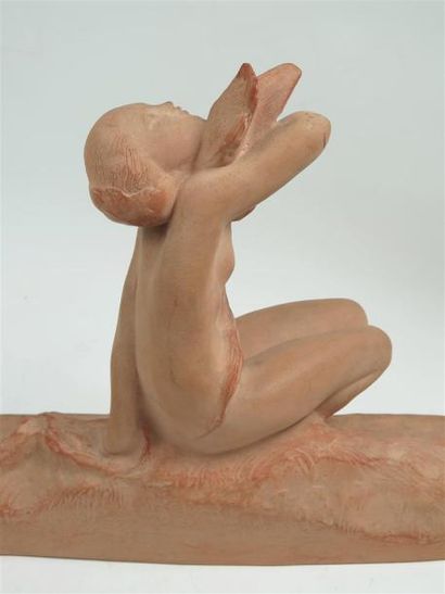 null Amedeo GENNARELLI (1881-1943)

Femme à l'ara

Sculpture en terre cuite

Signée...