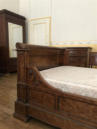 null Louis-Edouard LEMARCHAND (1795-1872).

Belle chambre à coucher en acajou et...