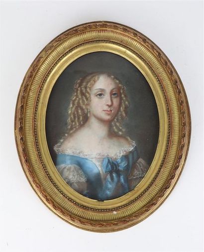 null Ecole française du XIXème siècle.

Portrait de femme aux boucles d'oreille.

Pastel...