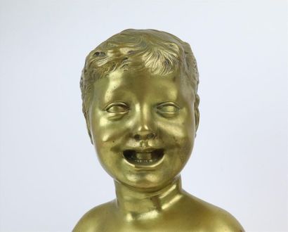 null D après DONATELLO.

Buste d enfant riant en bronze à patine mordoré.

Reposant...