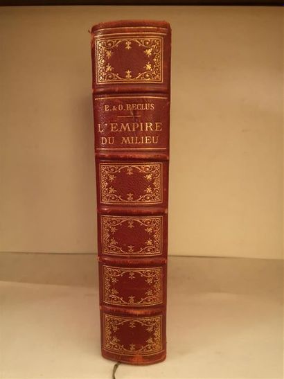 null RECLUS, Élisée et Onésime, L'Empire du Milieu, Paris, Hachette, 1802.

Un volume...
