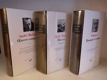 null Un lot de volumes Pléiade :

 Voltaire, Romans et contes ;

 Karl Marx, OEuvres,...