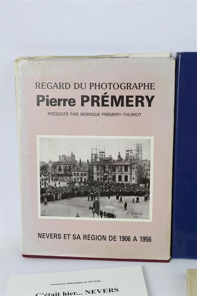 null Ensemble de 6 livres comprenant : 

Histoire des faienciers de Nevers et de...