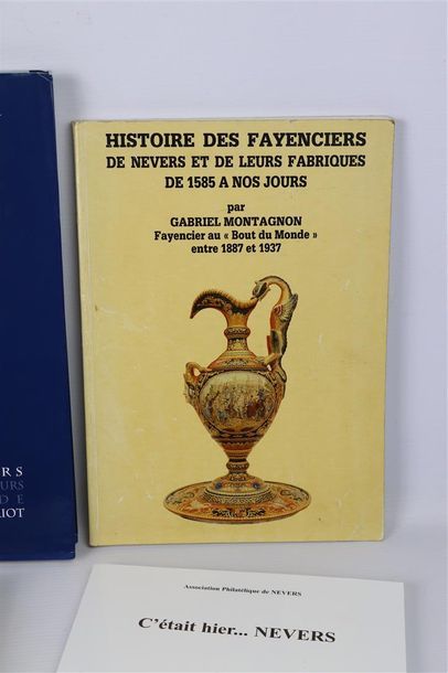 null Ensemble de 6 livres comprenant : 

Histoire des faienciers de Nevers et de...