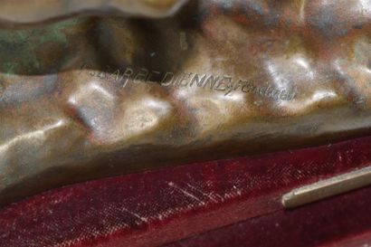 null Lutteurs.

Groupe en bronze à patine brune d'après l'original antique conservé...