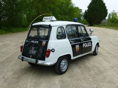 null RENAULT 4 TL ESPRIT POLICE

10708 KM

N° DE SERIE 0574921

MISE EN CIRCULATION...