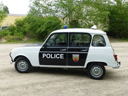 null RENAULT 4 TL ESPRIT POLICE

10708 KM

N° DE SERIE 0574921

MISE EN CIRCULATION...