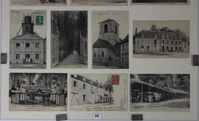 null Ensemble de 13 cartes postales anciennes figurant Pougues-les-Eaux, les daims,...