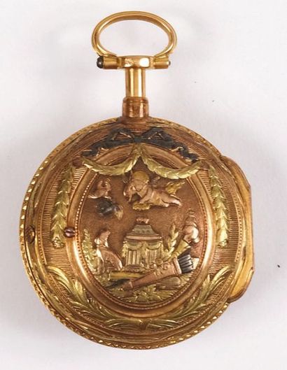 null Small gusset WATCH in three-tone gold, the reverse side decorated with allegories...