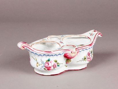 null SEALS Oval earthenware oil holder with polychrome decoration of bunches of flowers...
