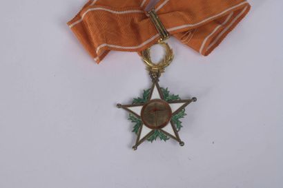 null MOROCCO Star of Commander of the Order of the Ouissam Alaouite.
Silver, tie....