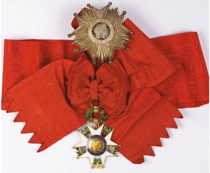 null FRANCE Ensemble de Grand-Croix de la Légion d'honneur.
Plaque en argent diamanté....