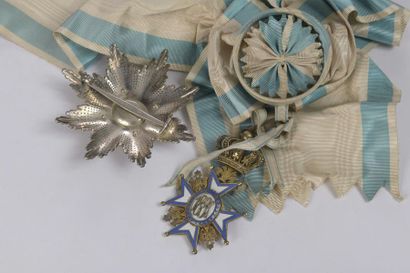 null SERBIE Ensemble de Grand-Croix de l'Ordre de Saint-Sava.
Epingle de la plaque...