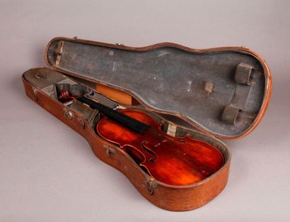 null VIOLIN without label, probably from Eastern countries.
Fairly good condition...