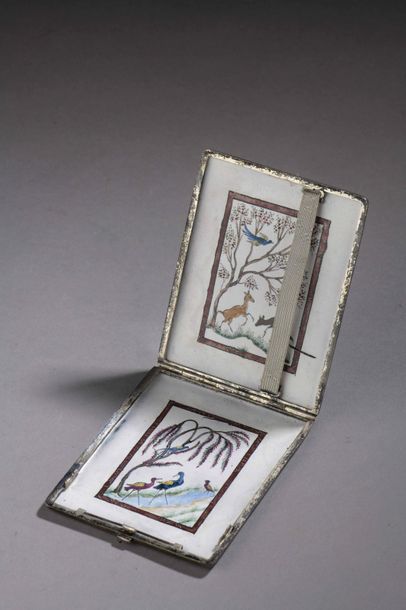 null Small CIGARETTY STUDIO in polychrome enamel on low-grained silver, finely decorated...