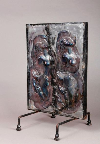 Jean-Claude NOVARO (1943-2015) 
Les deux Sirènes
Grande plaque en bas-relief en verre...