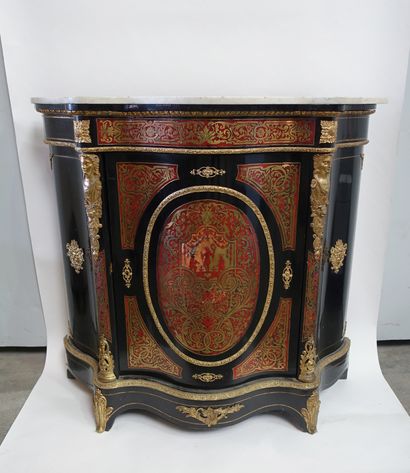 null BUFFET opening to a door in Boulle marquetry on a blackened wood background...