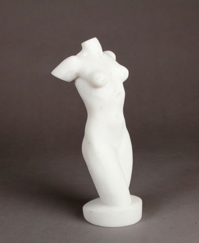 Pascal BOUREILLE (1909-1999) 
Nude woman with head. White marble subject.
H. 30 ...