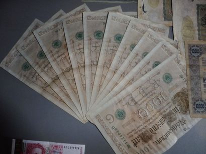 LOT of banknotes : 9 banknotes of 1000 marks...